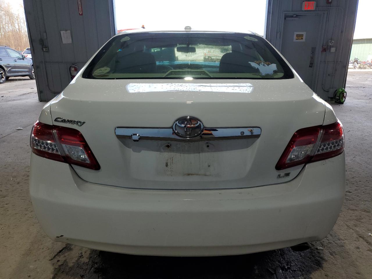 2011 Toyota Camry - Image 6