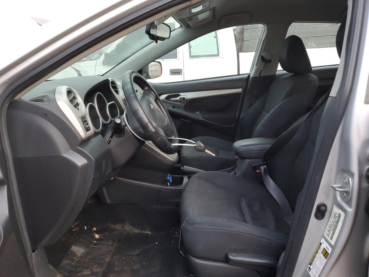 2010 Pontiac Vibe - Image 7