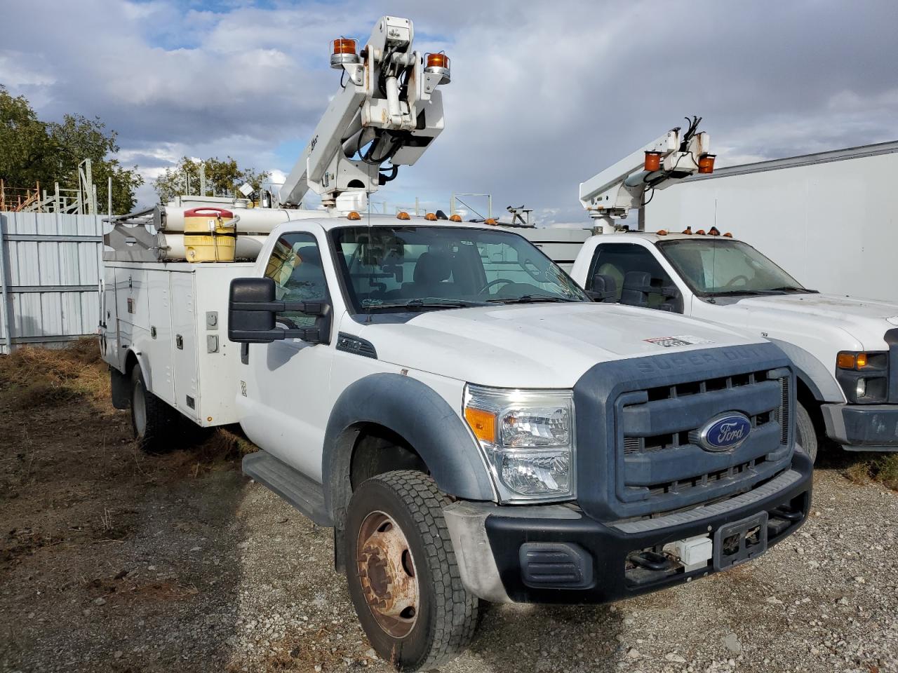 2013 Ford F450 - Image 4
