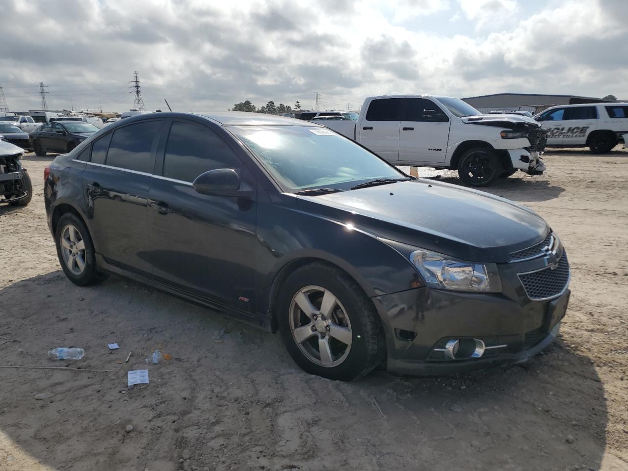 VIN 1G1PC5SB4E7311410 2014 CHEVROLET CRUZE no.4