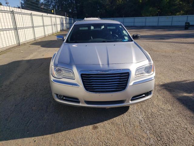 Sedans CHRYSLER 300 2012 Srebrny