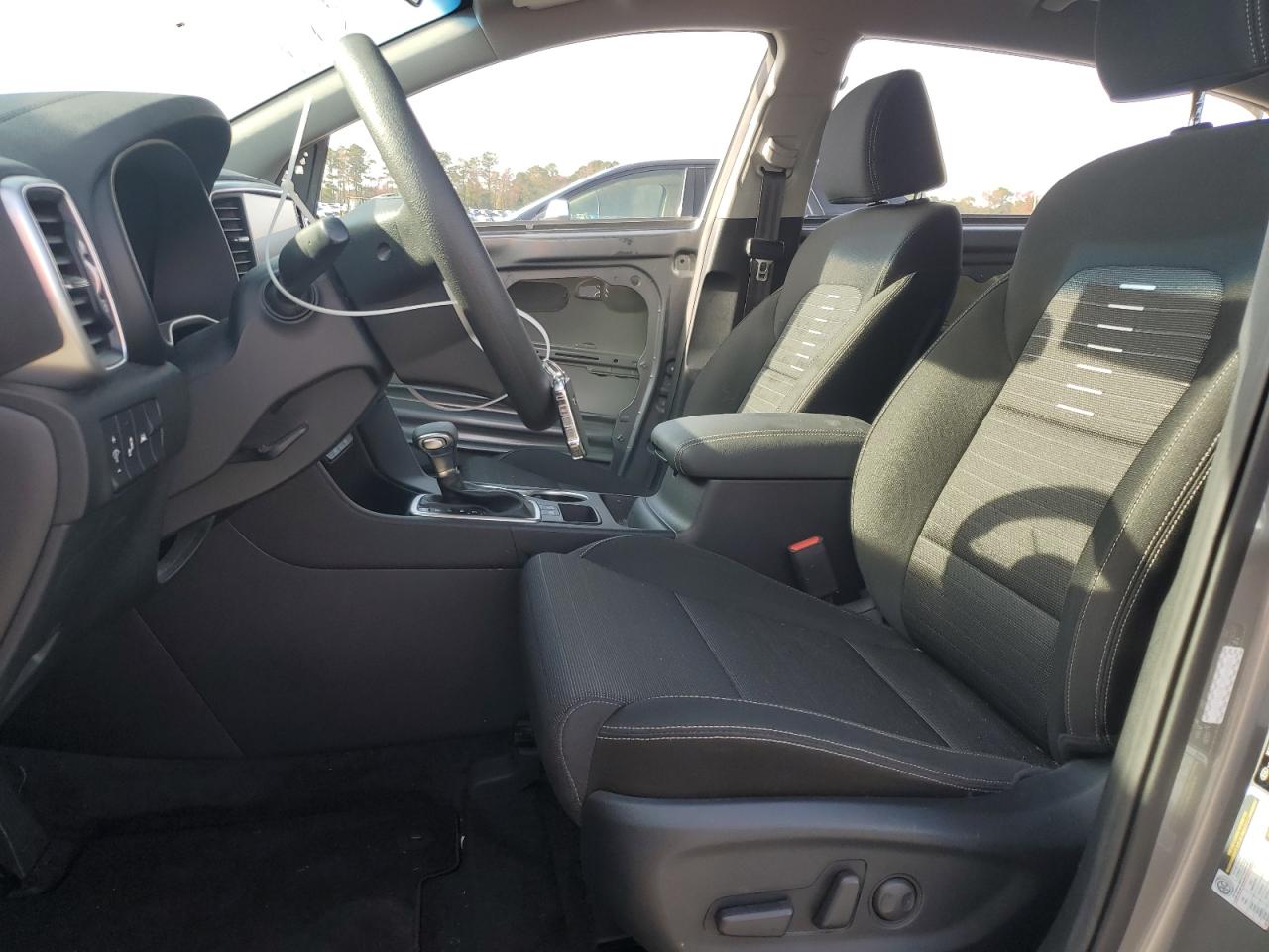 2022 Kia Sportage - Image 7