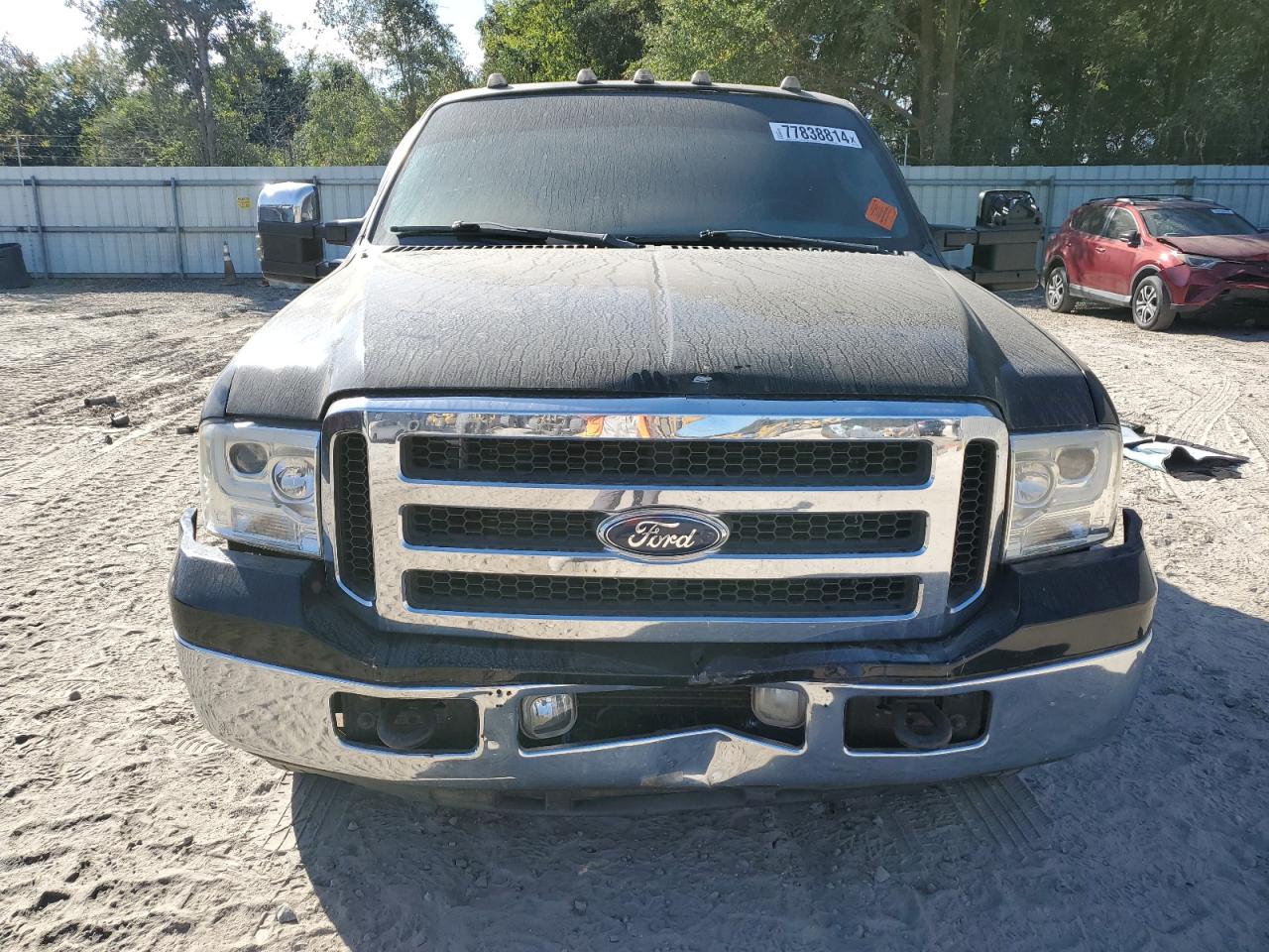 2005 Ford F350 - Image 5