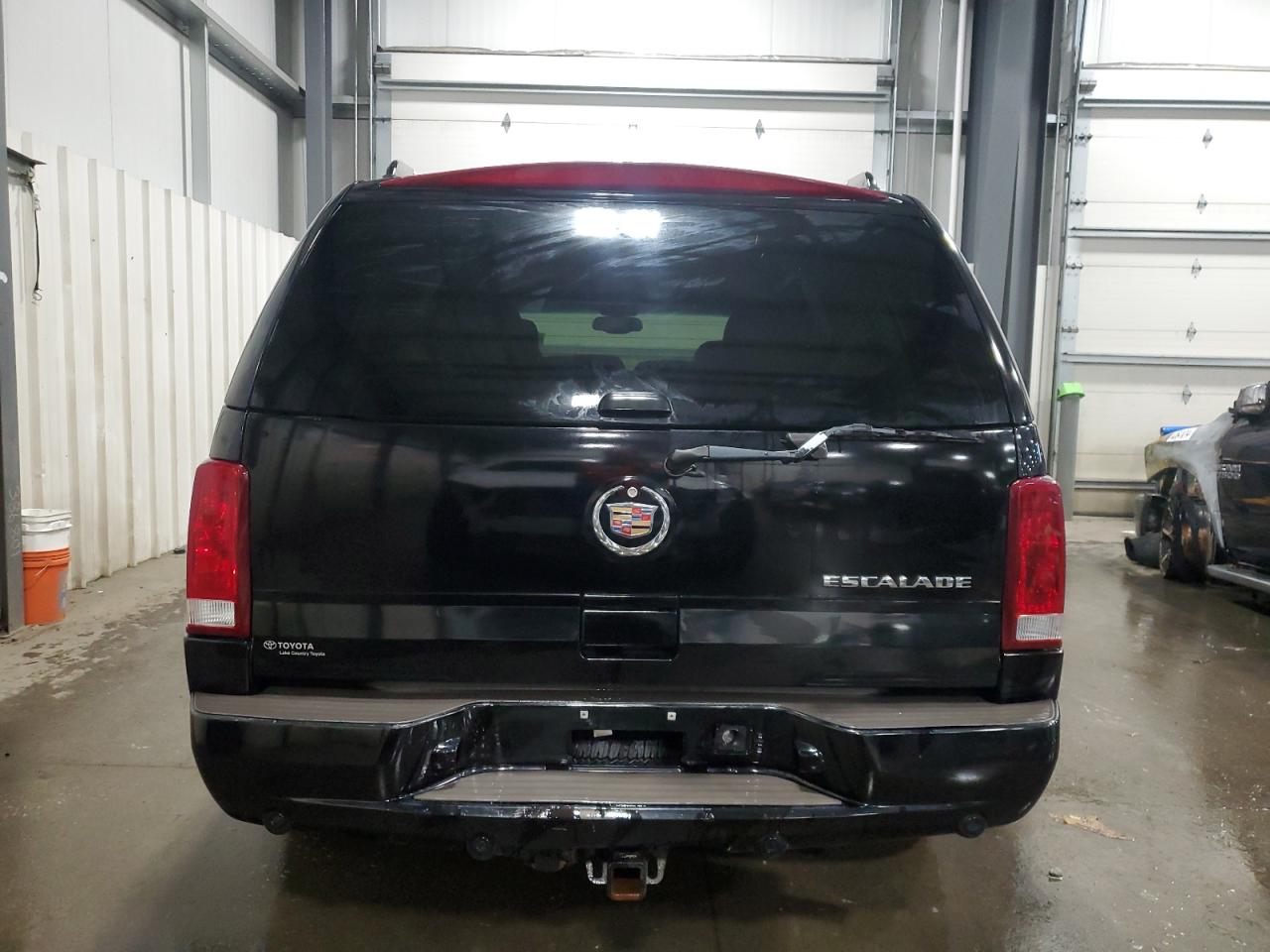 2005 Cadillac Escalade - Image 6