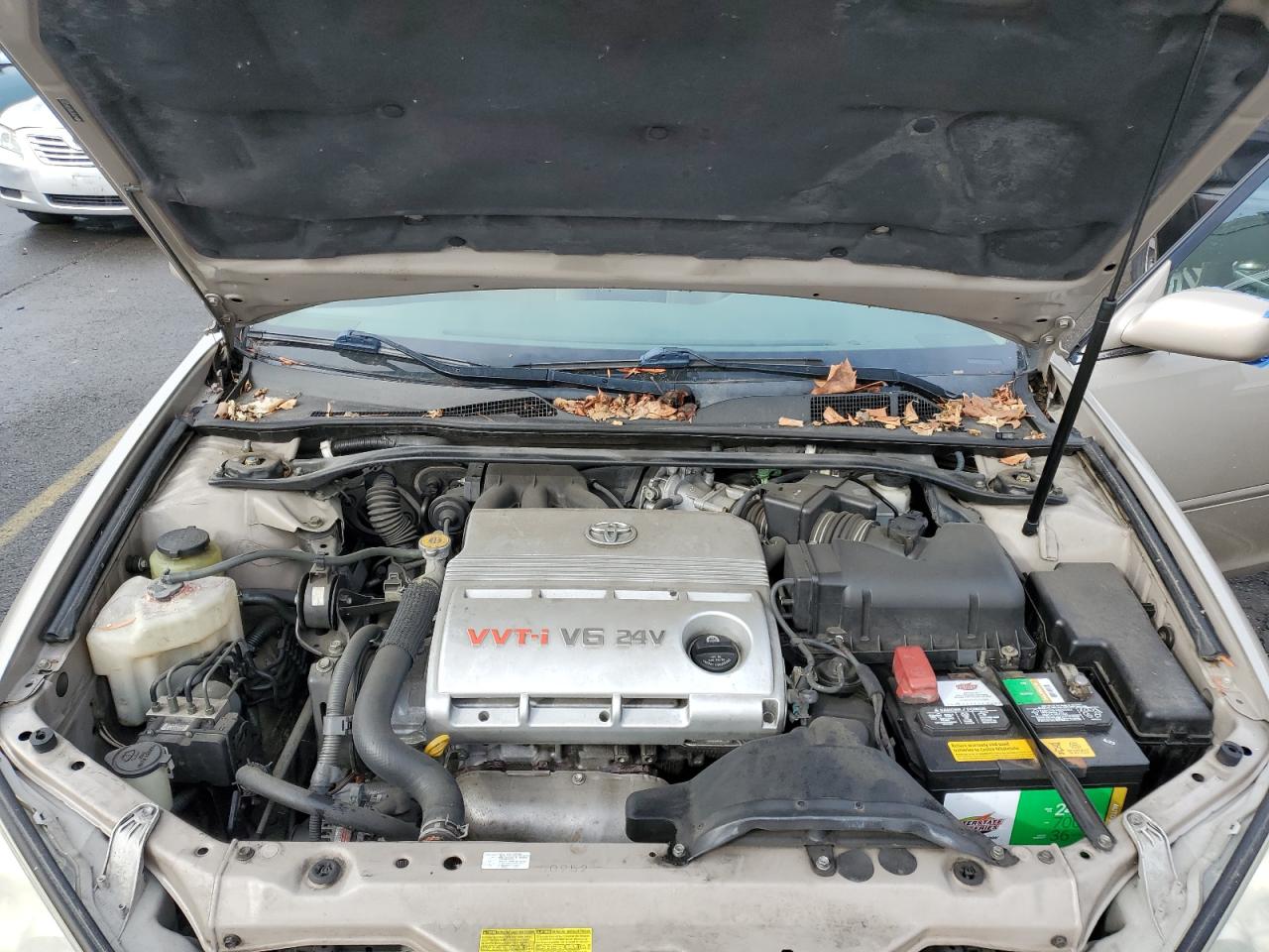 2005 Toyota Camry - Image 11