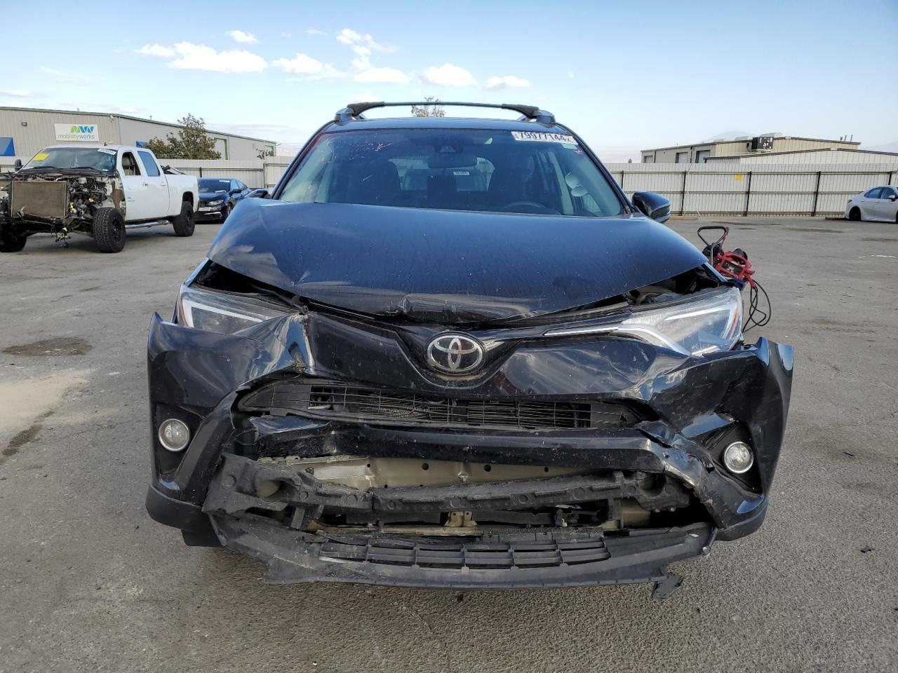 VIN 2T3RFREV3HW676948 2017 TOYOTA RAV4 no.5