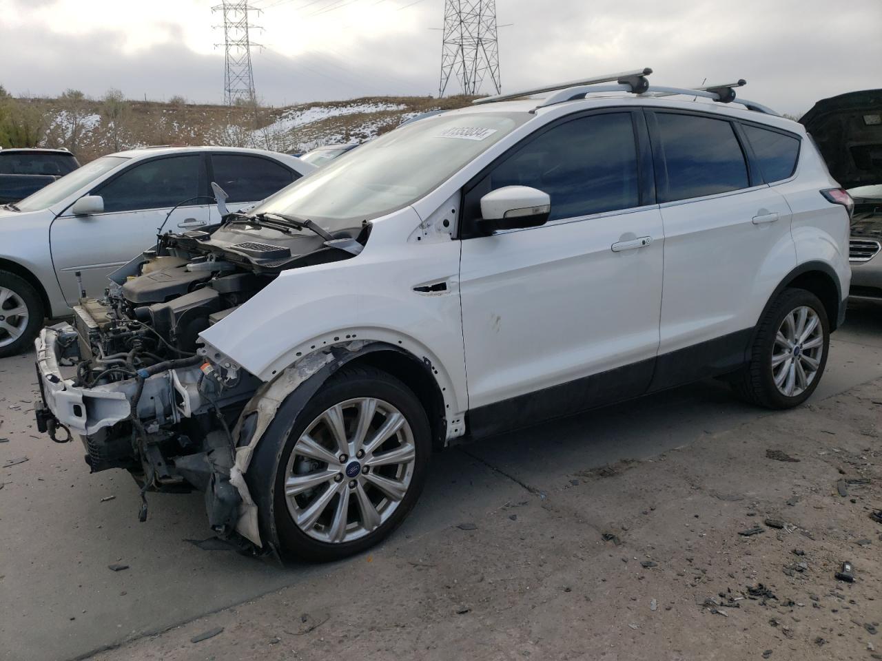 VIN 1FMCU9J95JUC70494 2018 FORD ESCAPE no.1