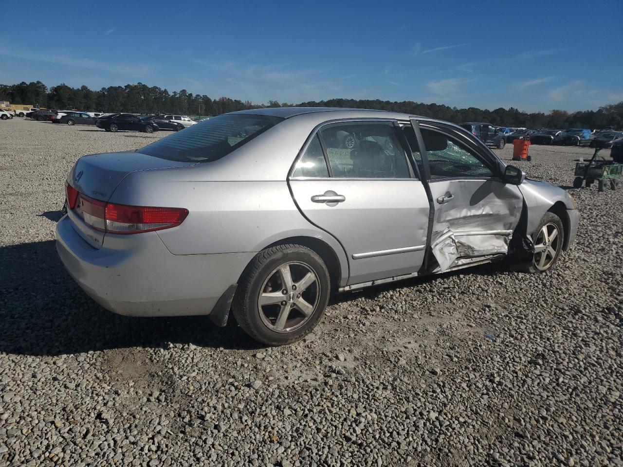 2004 Honda Accord - Image 3