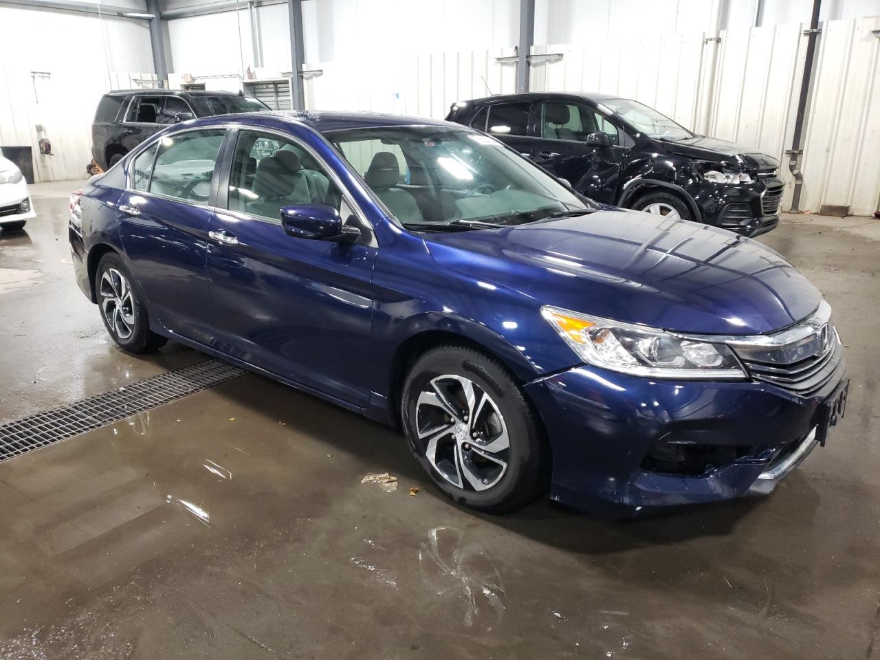 2017 Honda Accord - Image 4