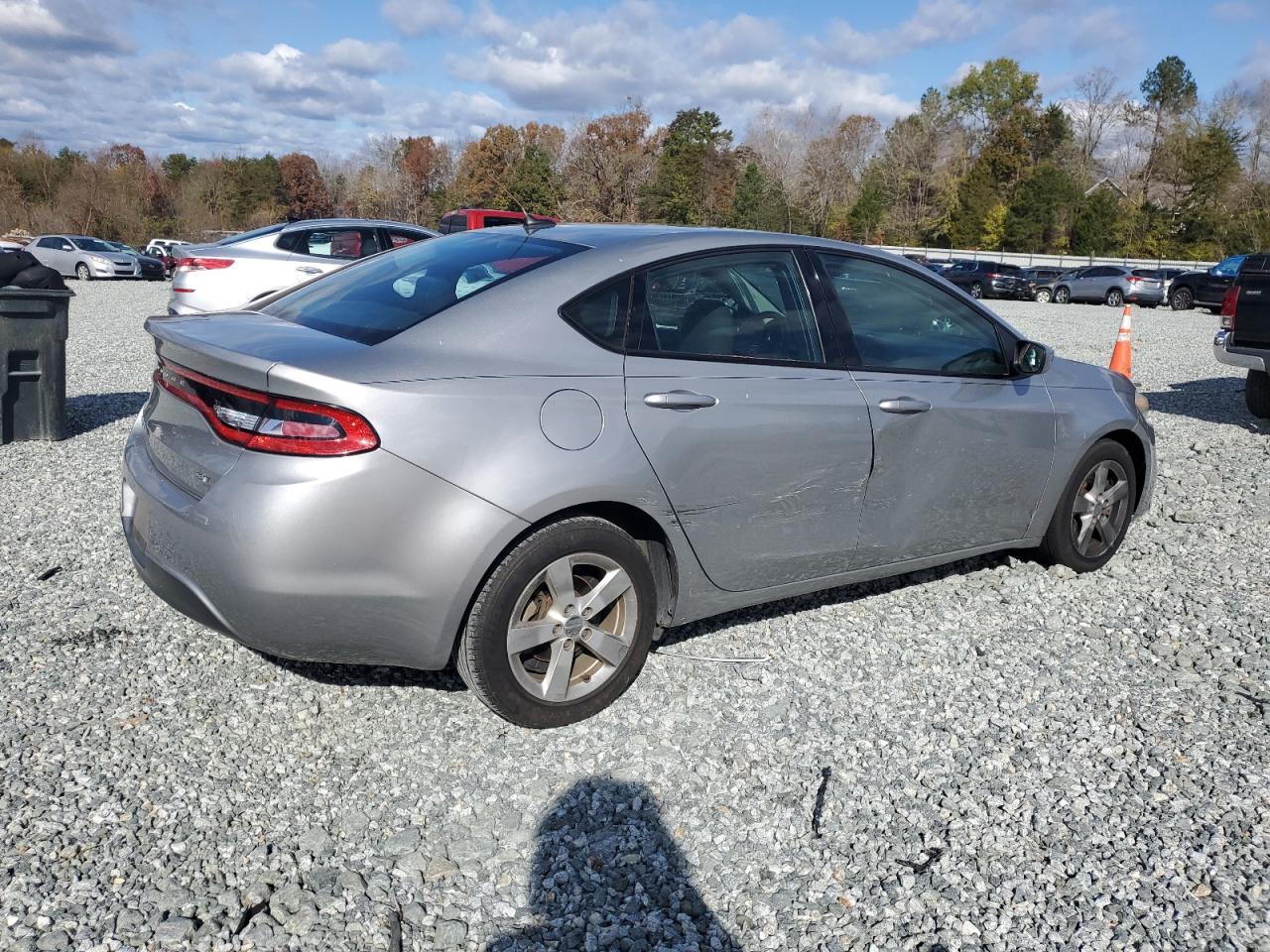 2016 Dodge Dart - Image 3