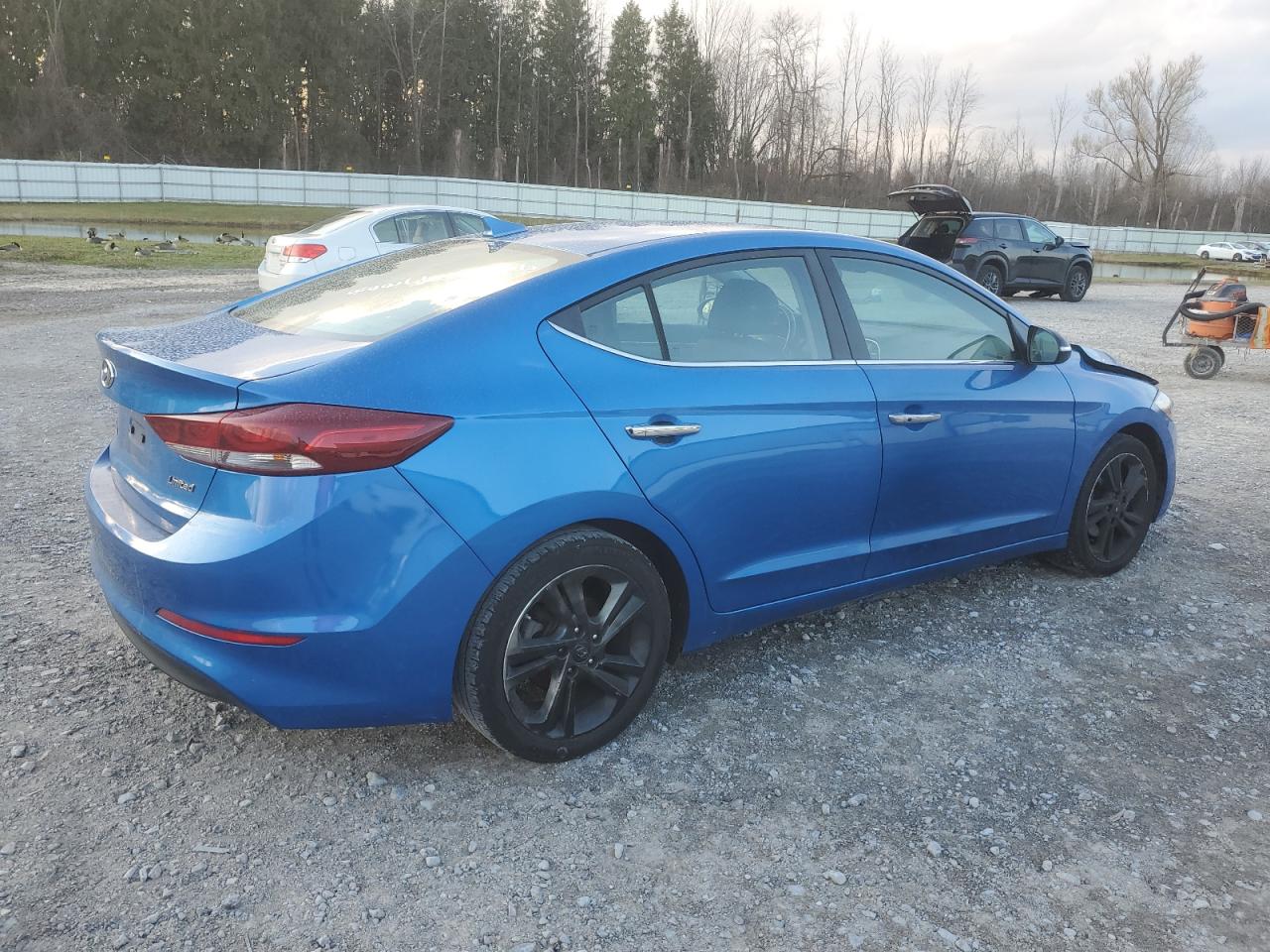 2017 Hyundai Elantra - Image 3