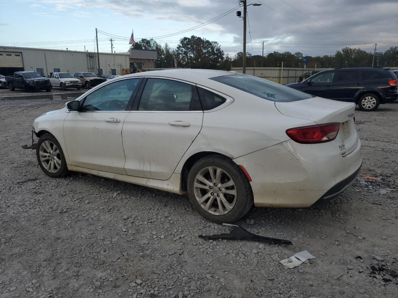 2015 Chrysler 200 - Image 2