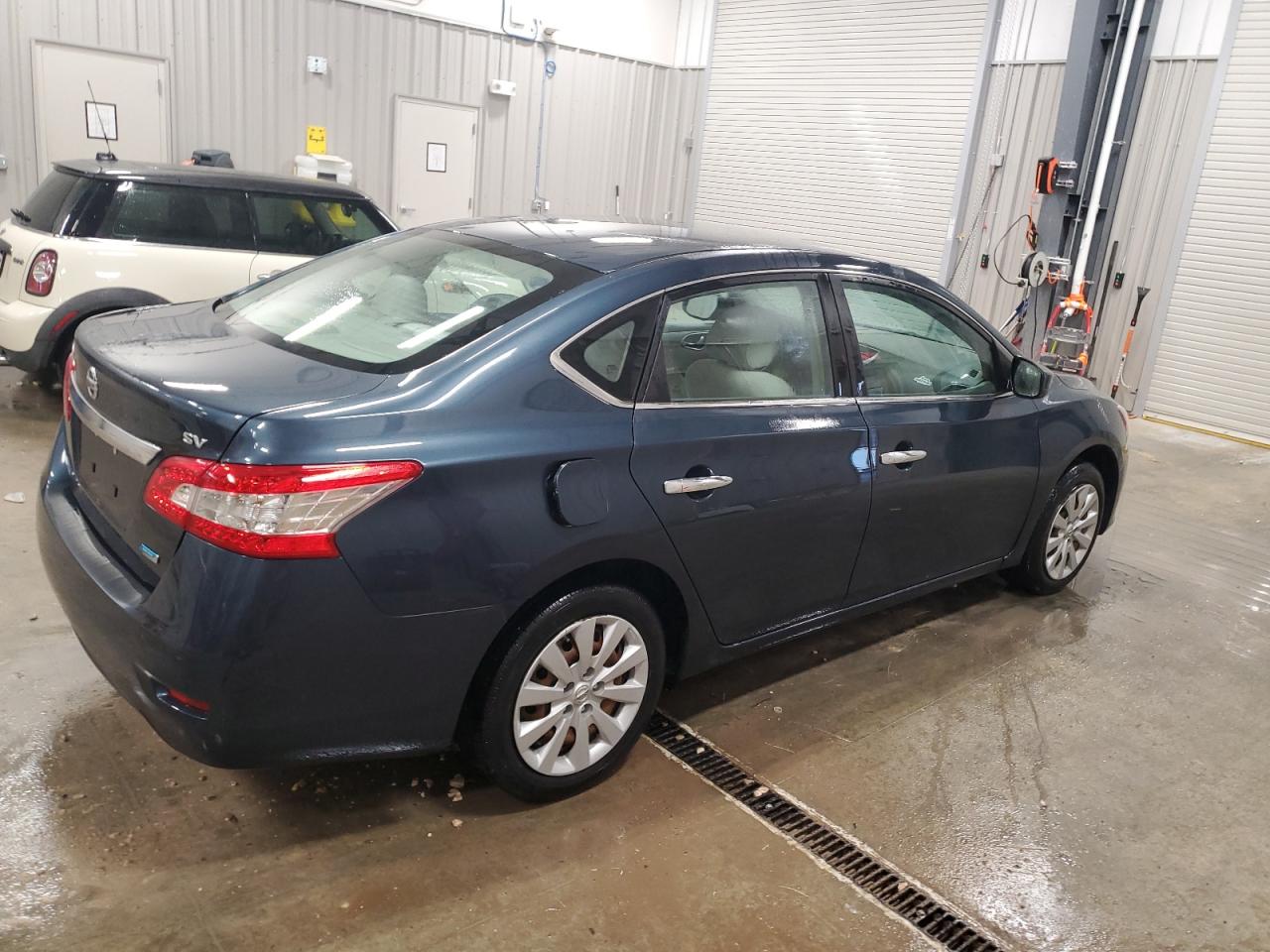 2013 Nissan Sentra - Image 3