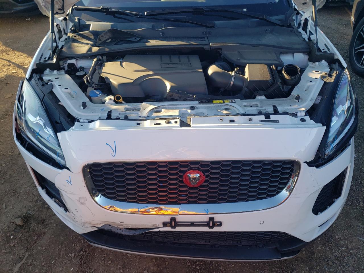 2019 Jaguar E-Pace - Image 11