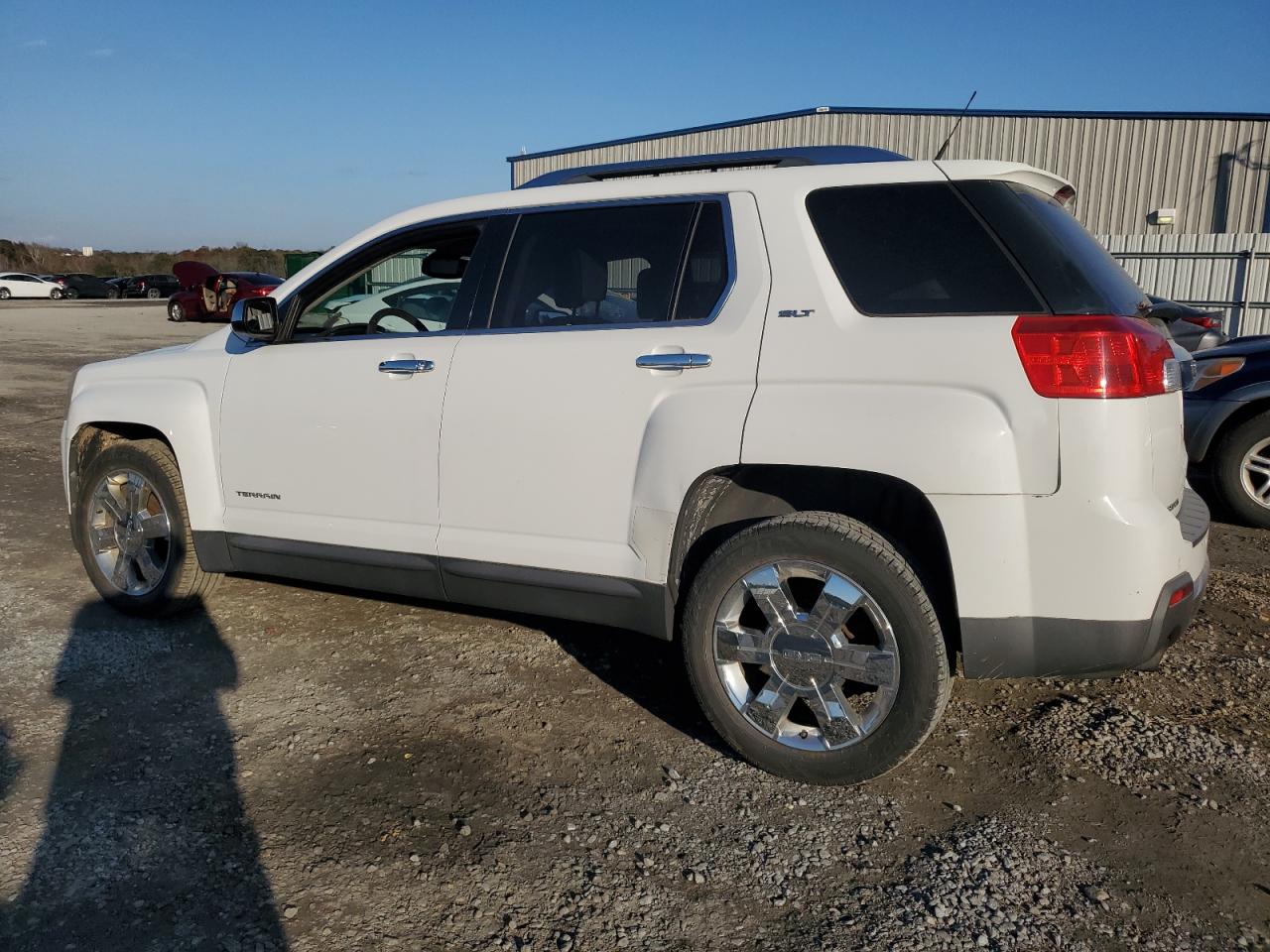 2010 GMC Terrain - Image 2