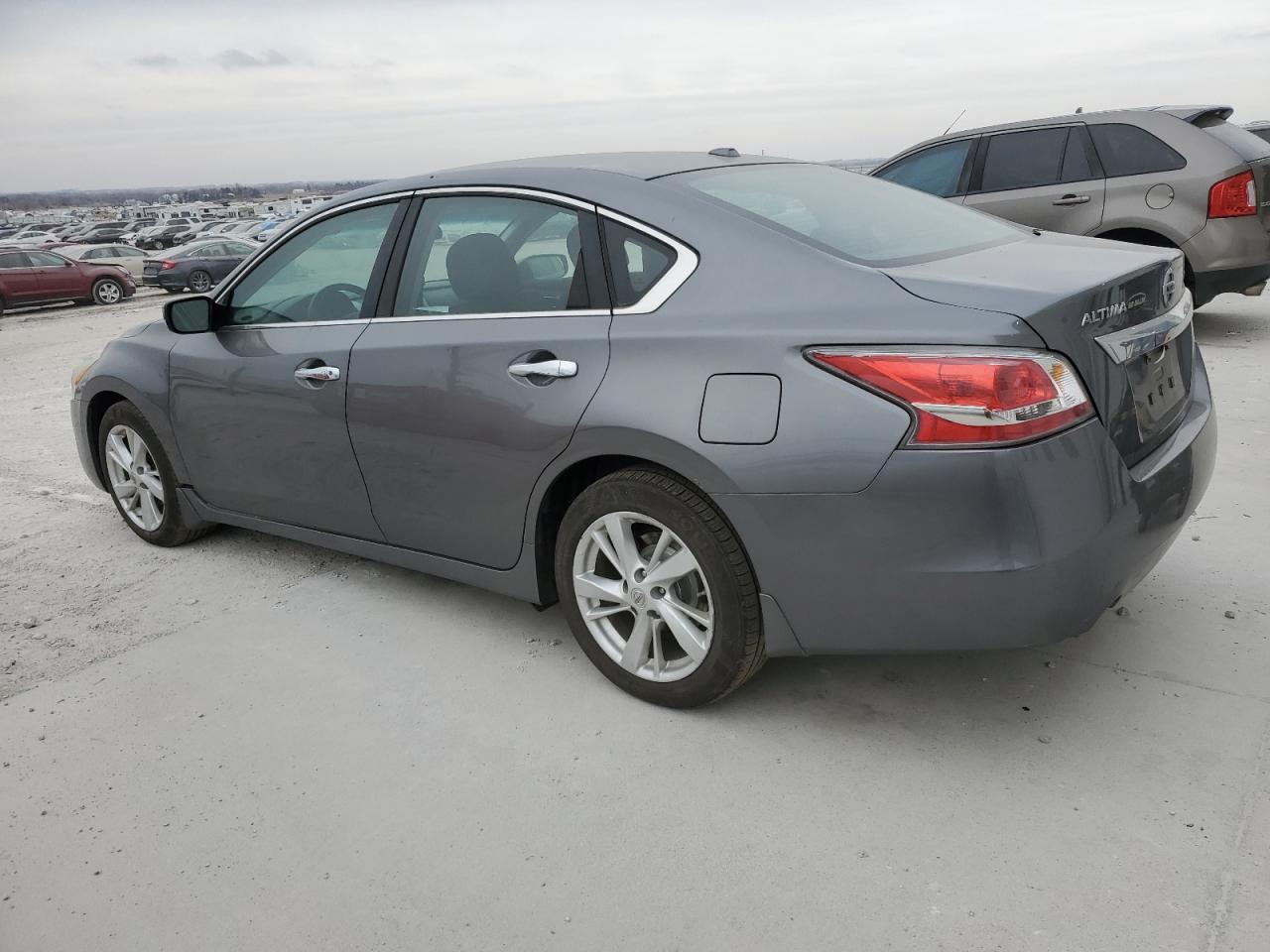 2015 Nissan Altima - Image 2