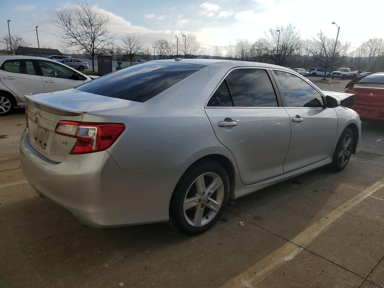 VIN 4T1BF1FK2EU756138 2014 TOYOTA CAMRY no.3