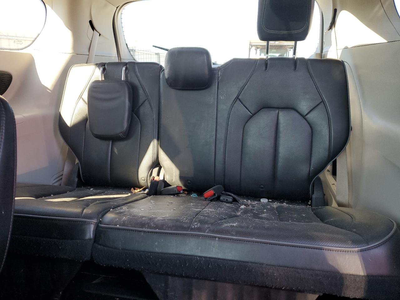 2019 Chrysler Pacifica - Image 10
