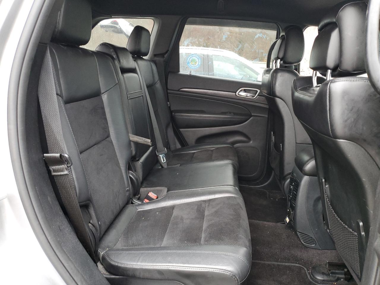 2018 Jeep Grand Cherokee - Image 11