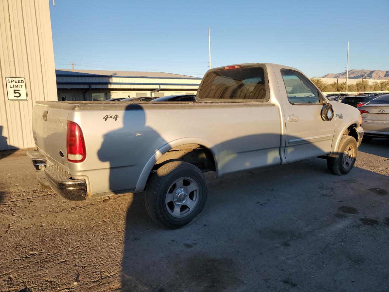 2001 Ford F-150 - Image 3