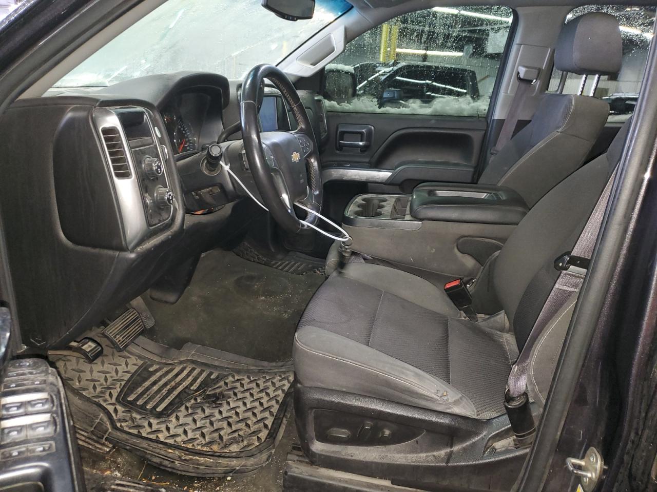 2015 Chevrolet Silverado - Image 7
