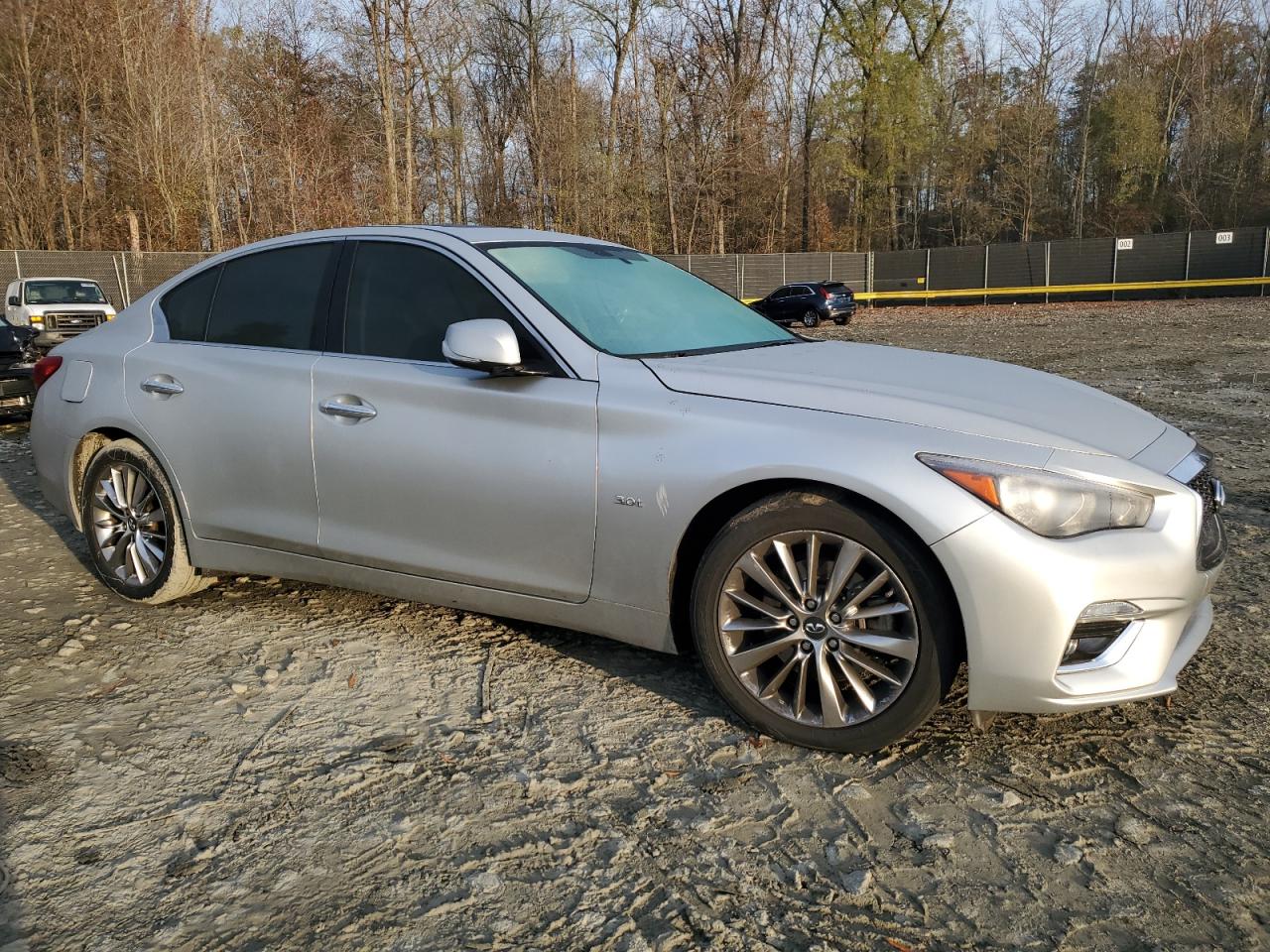 VIN JN1EV7AR9JM441569 2018 INFINITI Q50 no.4