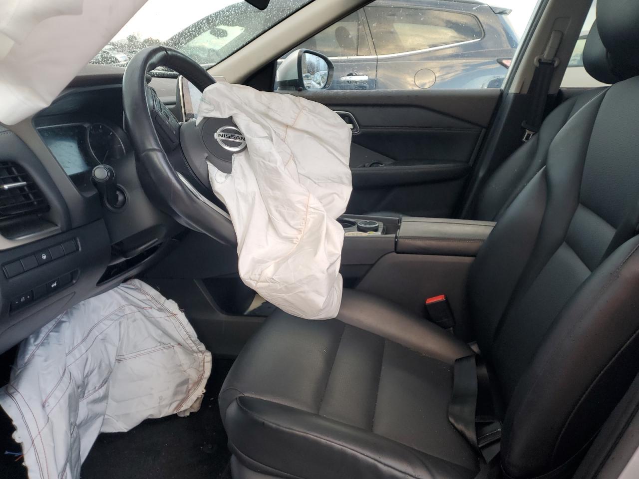 2021 Nissan Rogue - Image 7