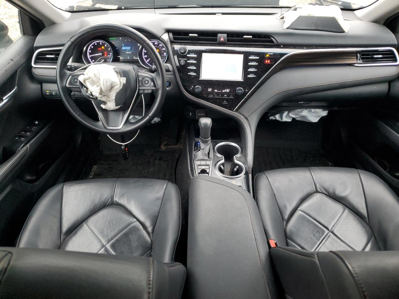 2018 Toyota Camry - Image 8