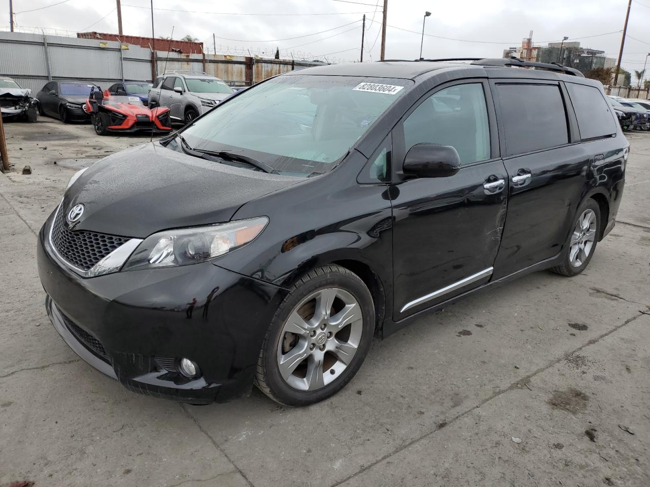 2013 TOYOTA SIENNA