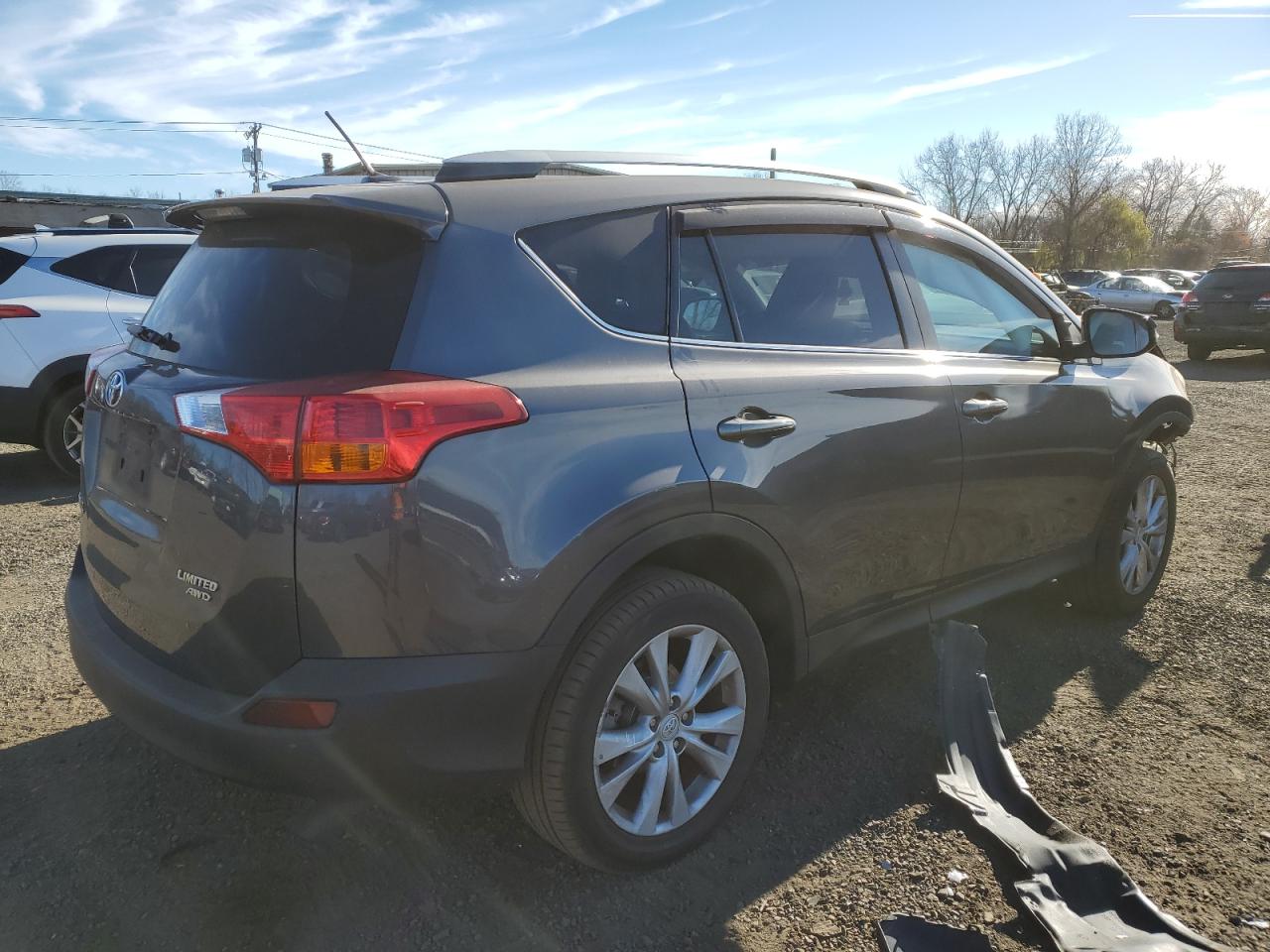 2014 Toyota RAV 4 - Image 3