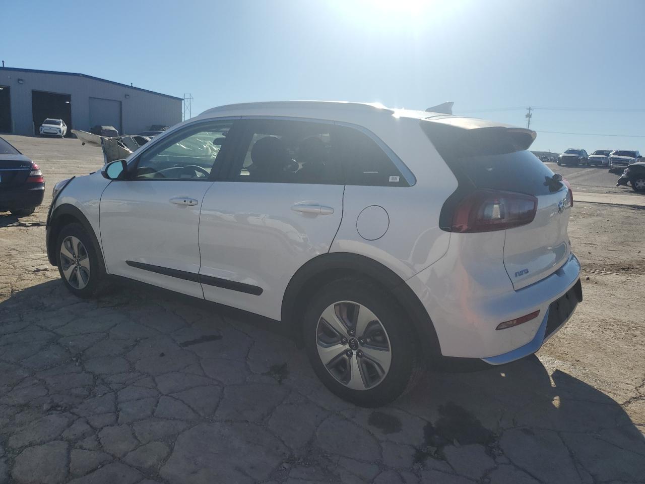 2019 Kia Niro - Image 2
