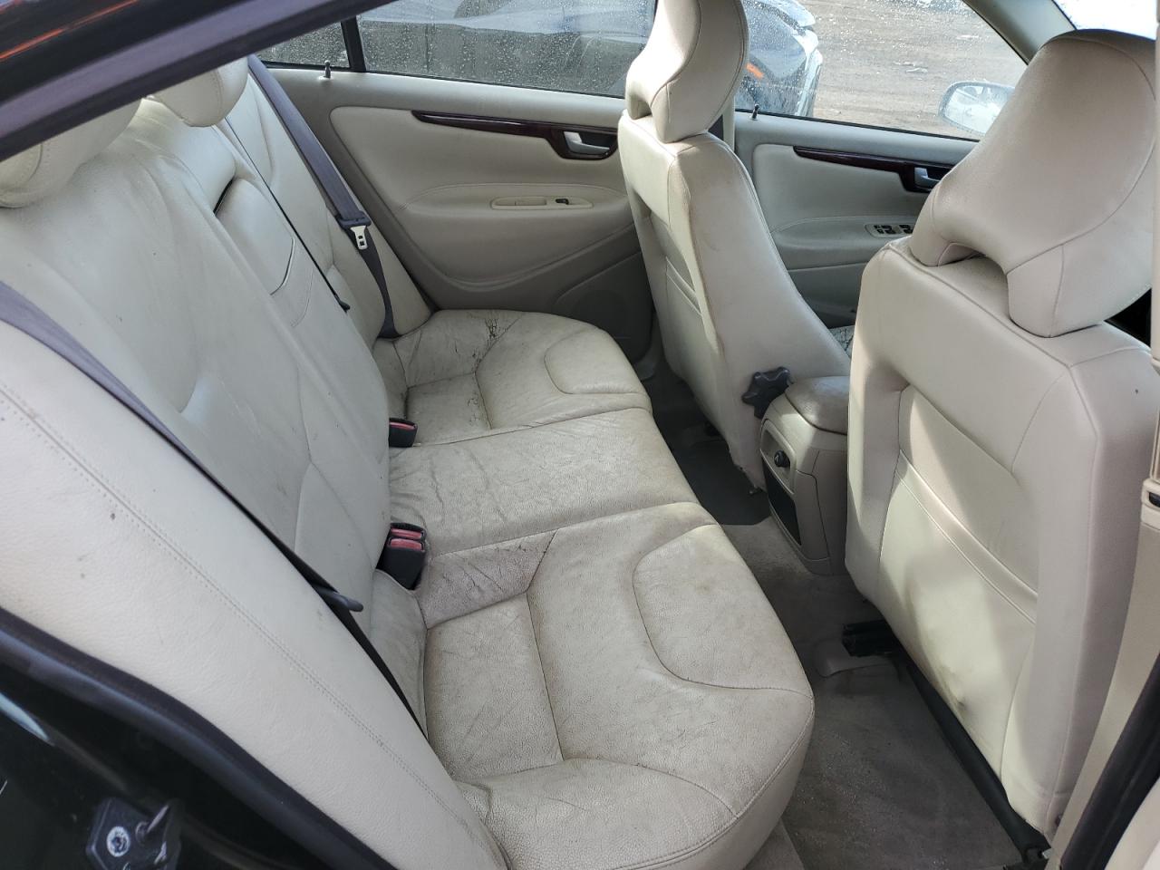 2004 Volvo S60 - Image 12