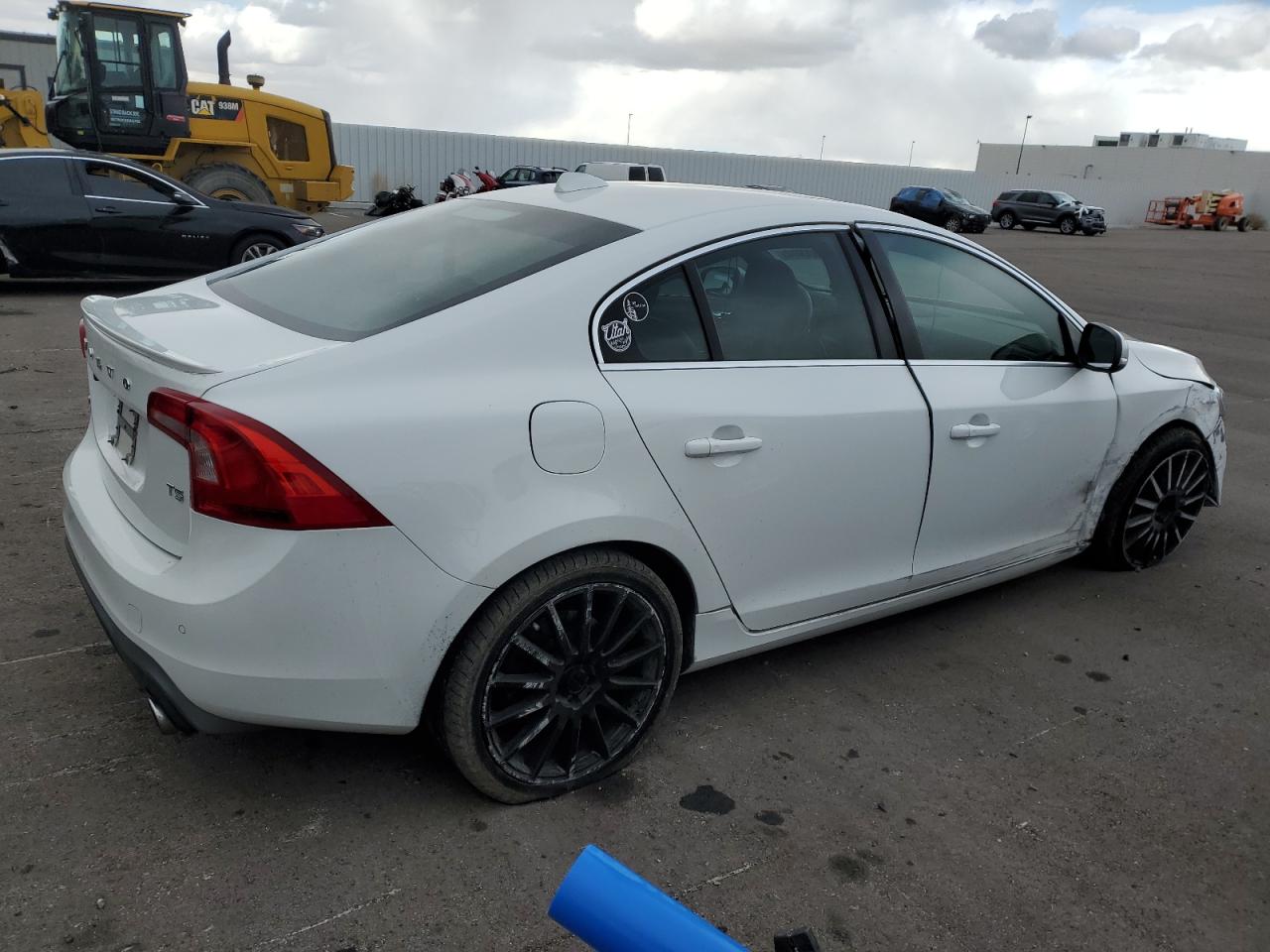 2016 Volvo S60 - Image 3
