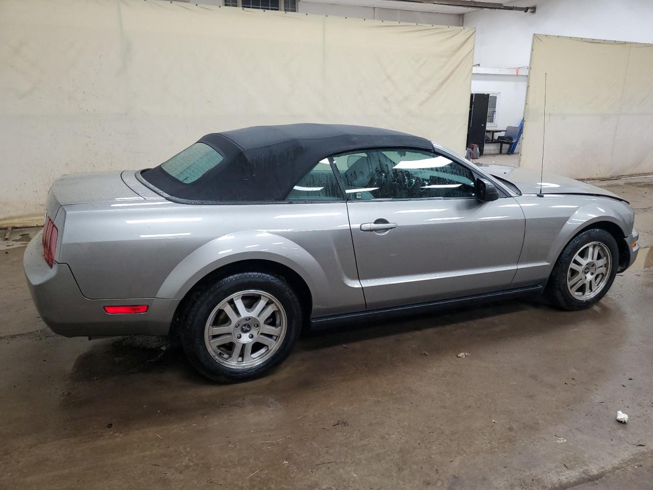2008 Ford Mustang - Image 3