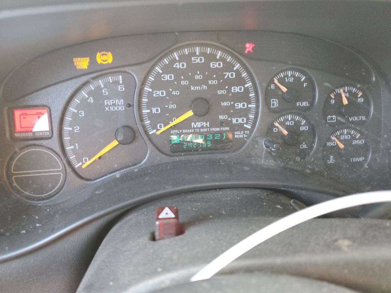 2000 Chevrolet Silverado - Image 9