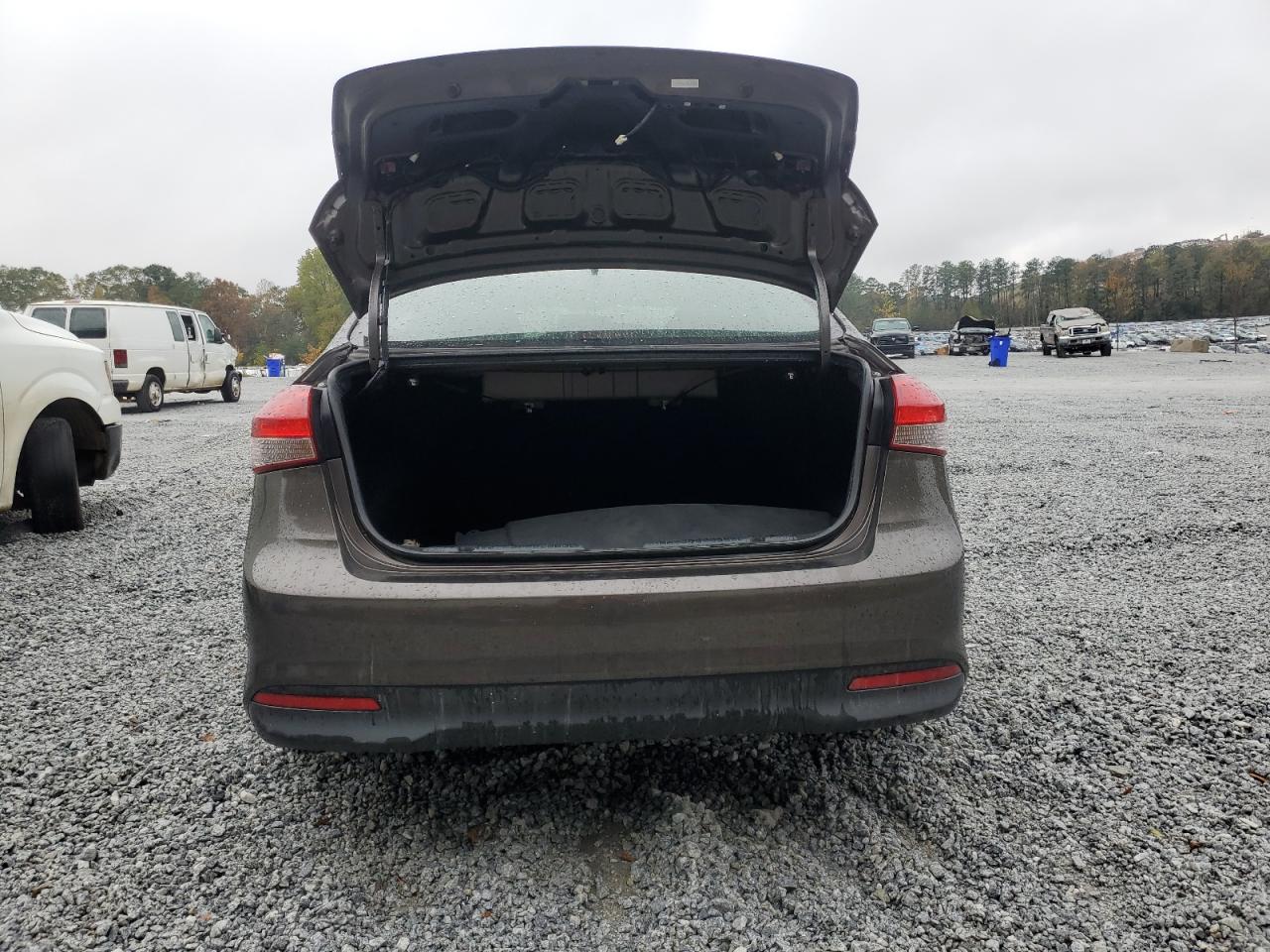 2017 Kia Forte - Image 6