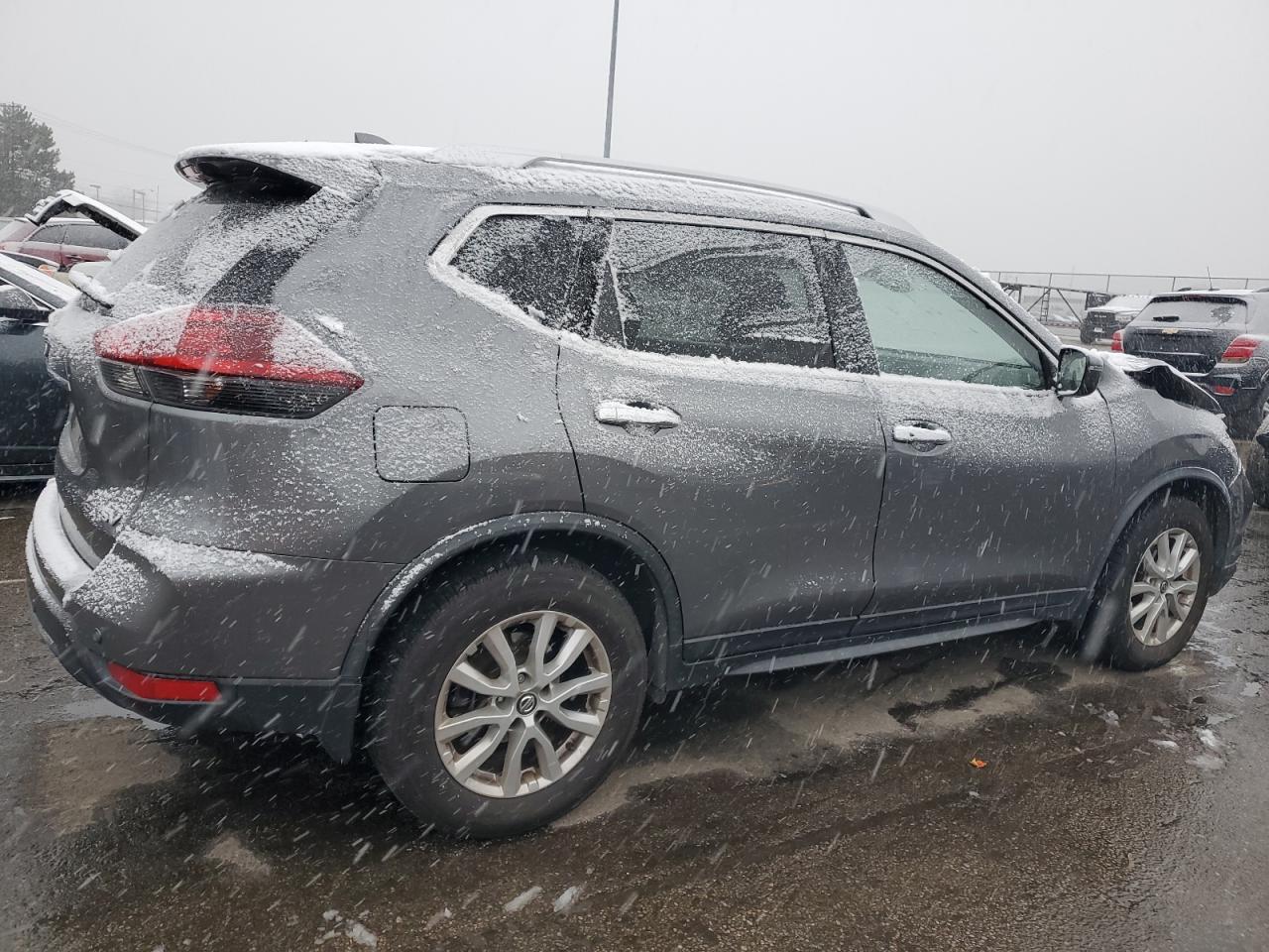 2019 Nissan Rogue - Image 3