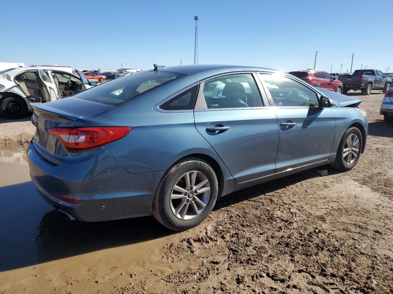 2015 Hyundai Sonata - Image 3