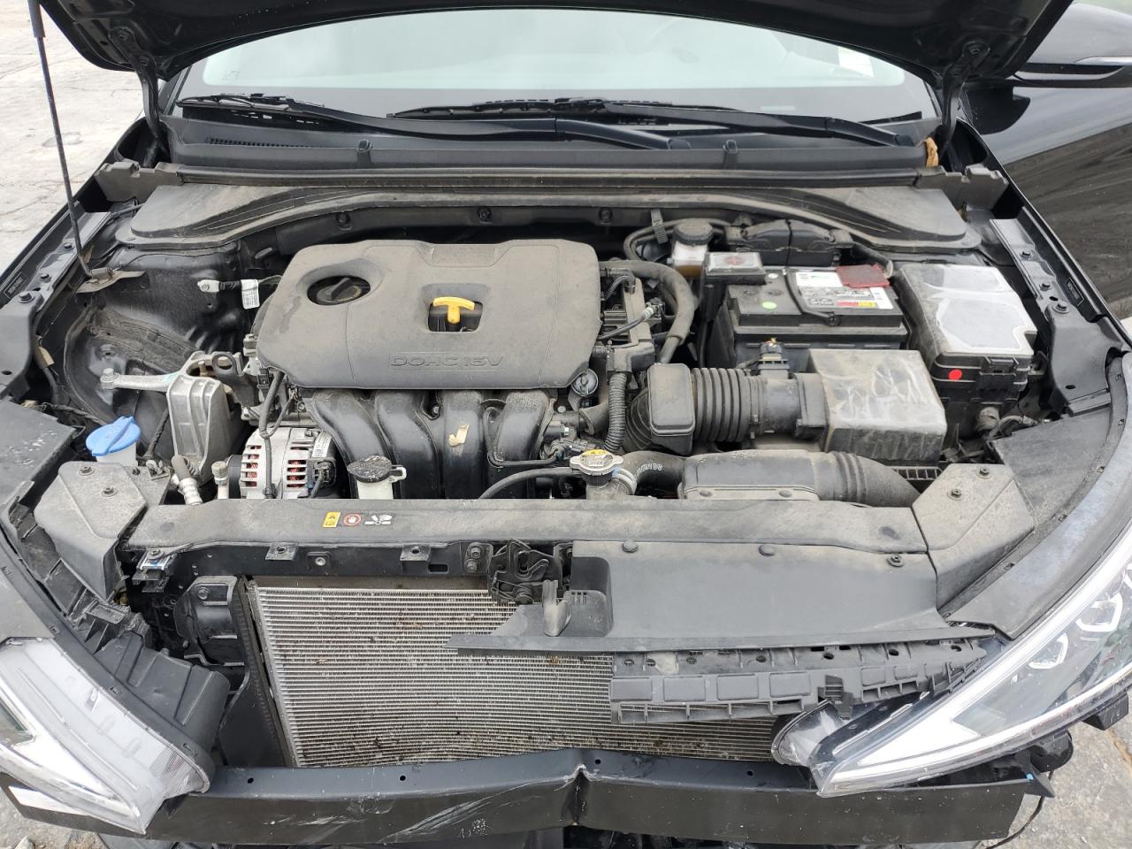 2020 Hyundai Elantra - Image 12