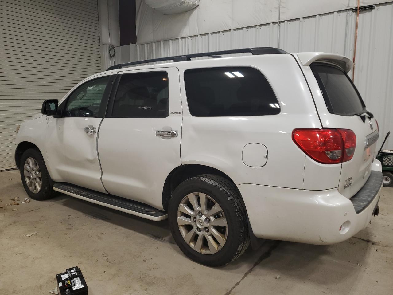 2008 Toyota Sequoia Platinum VIN: 5TDBY67A68S007787 Lot: 81242624