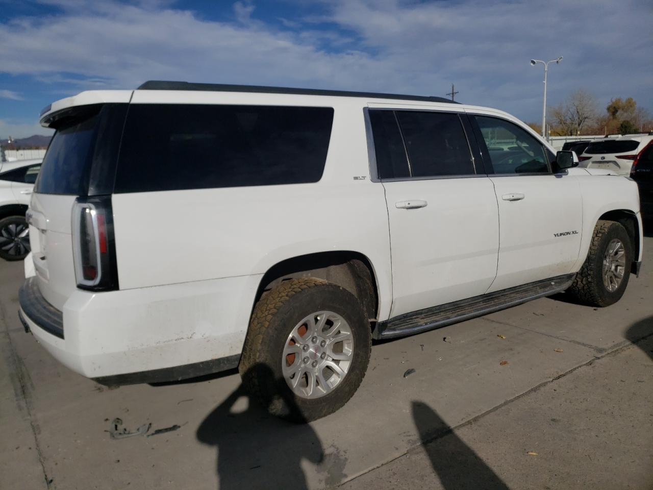 2015 GMC Yukon - Image 3