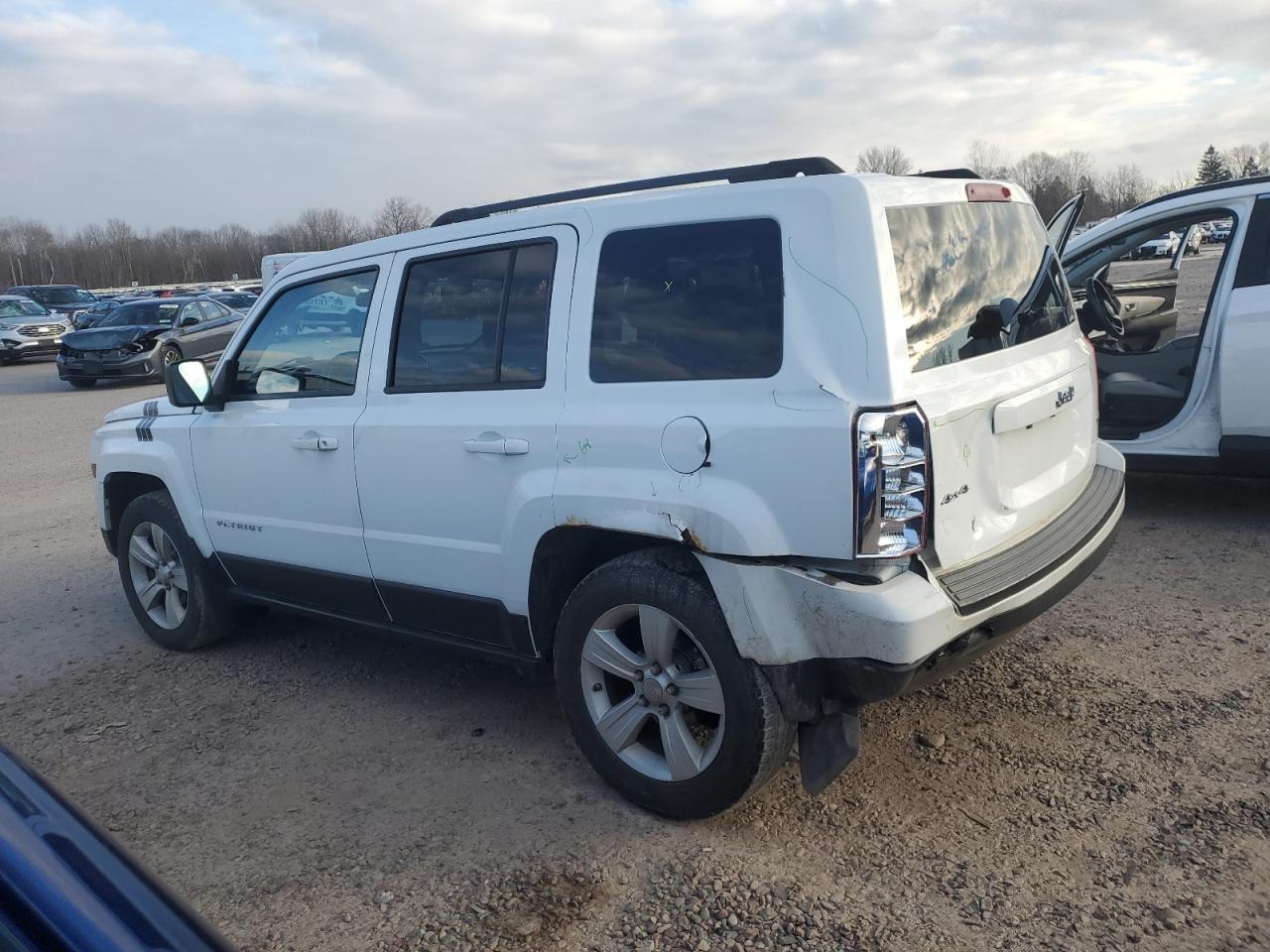 2012 Jeep Liberty (Patriot) - Image 2