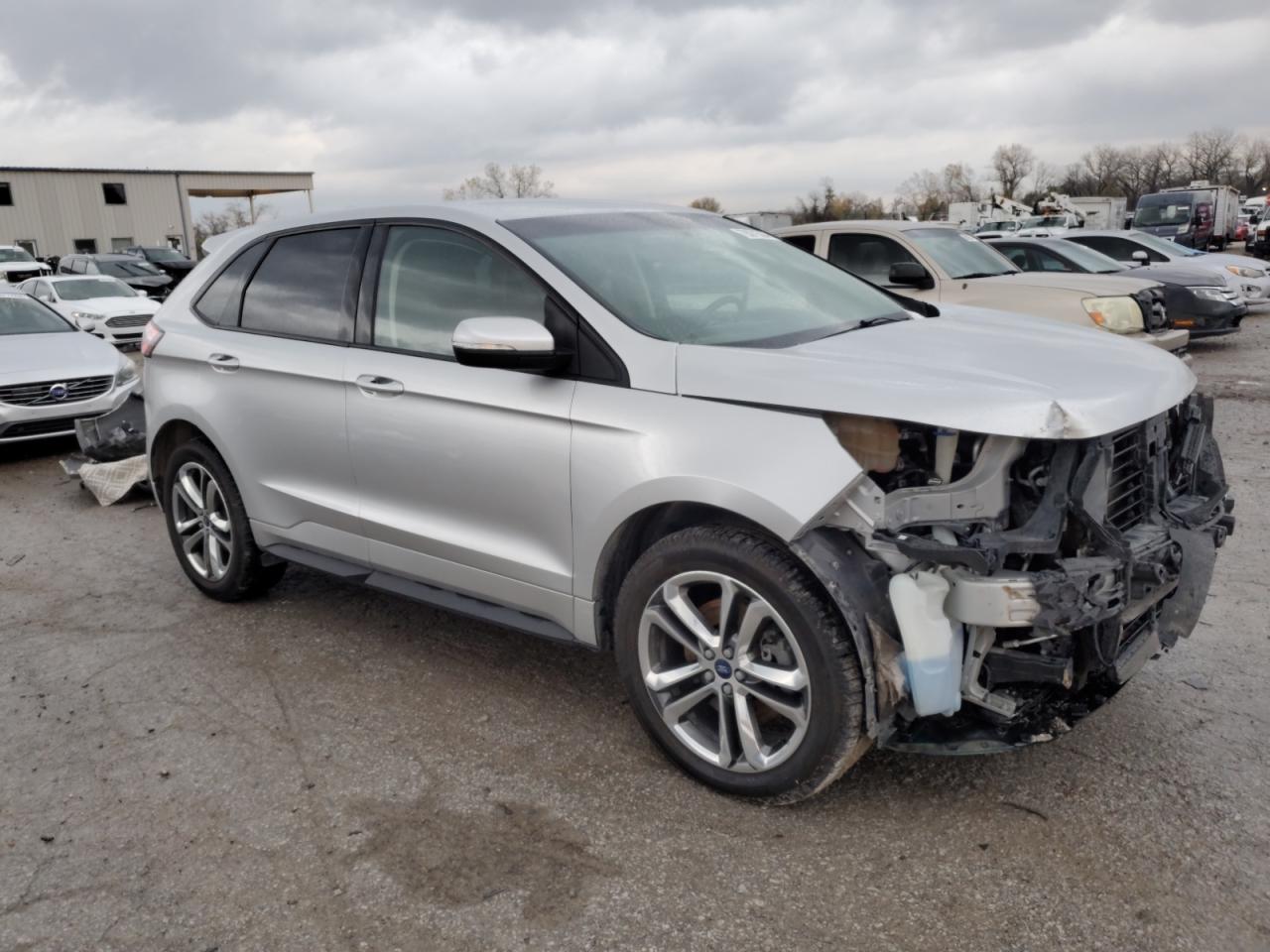2017 Ford Edge - Image 4