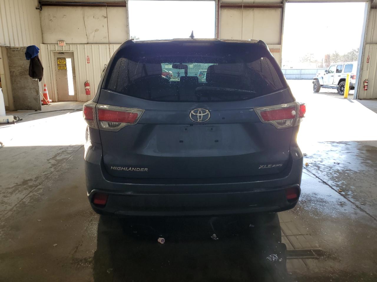 2016 Toyota Highlander Xle VIN: 5TDJKRFH7GS274903 Lot: 81278524