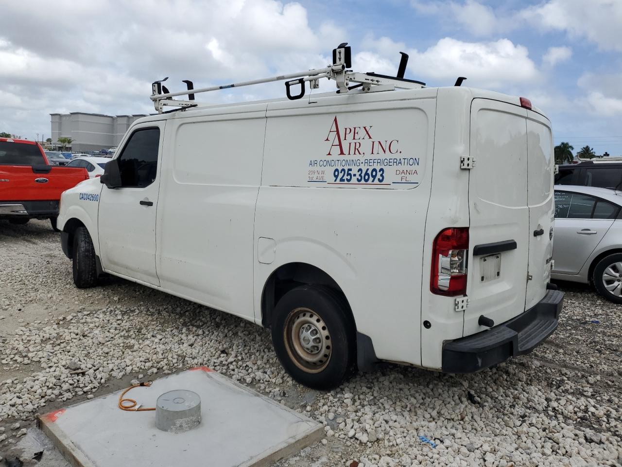 2013 Nissan NV - Image 2