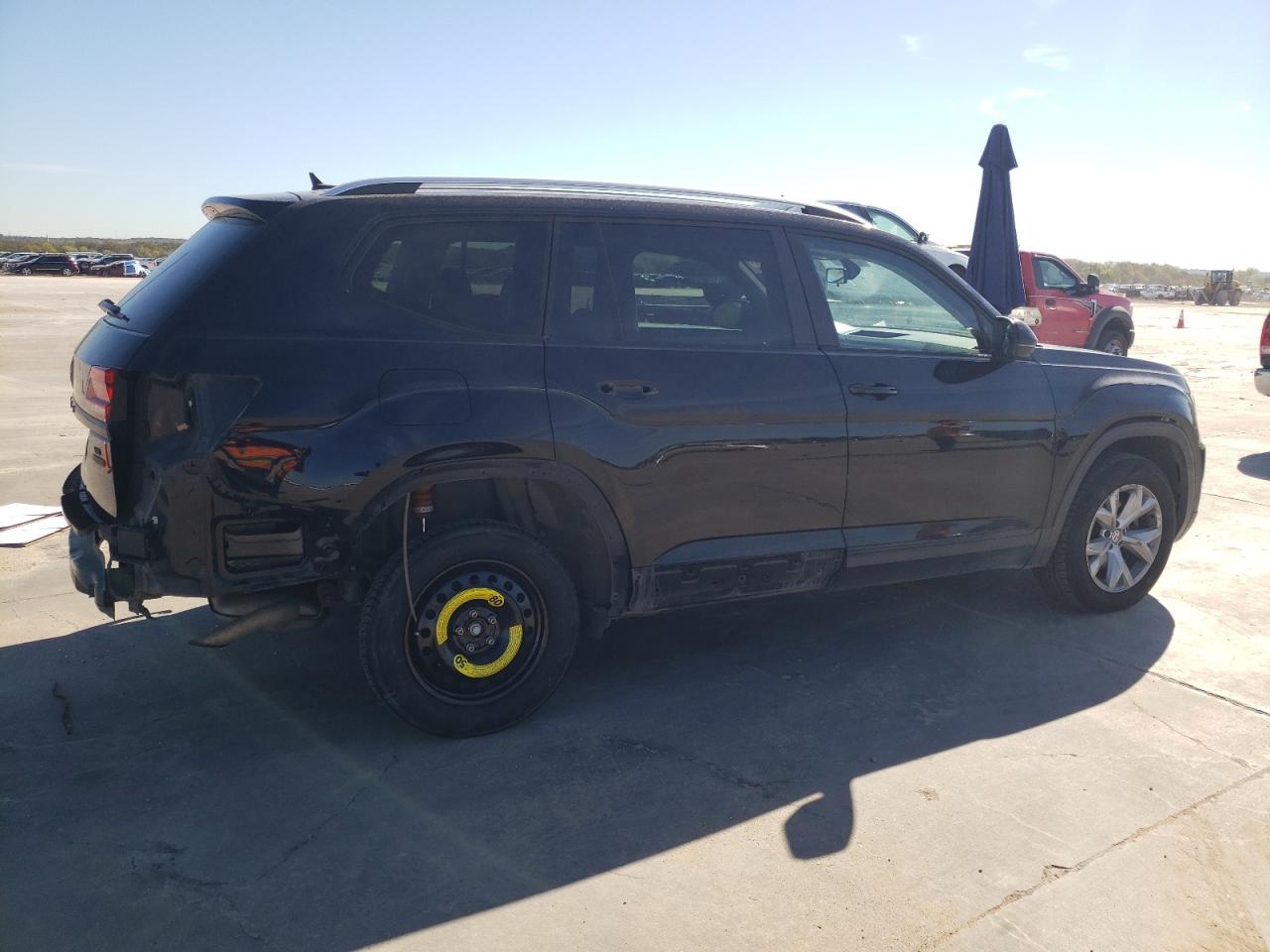 VIN 1V2KR2CA9JC571225 2018 VOLKSWAGEN ATLAS no.3