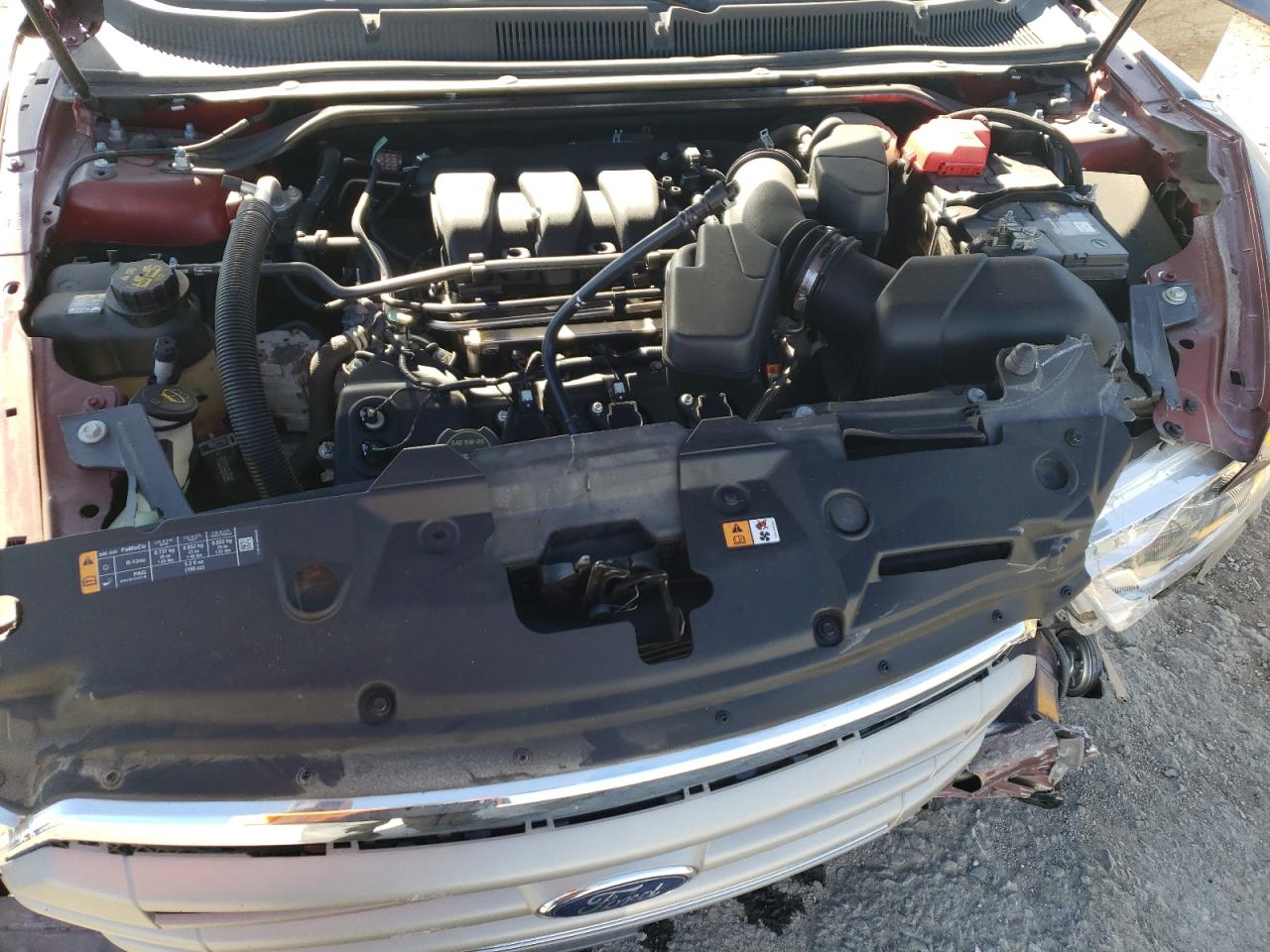 2018 Ford Taurus - Image 13