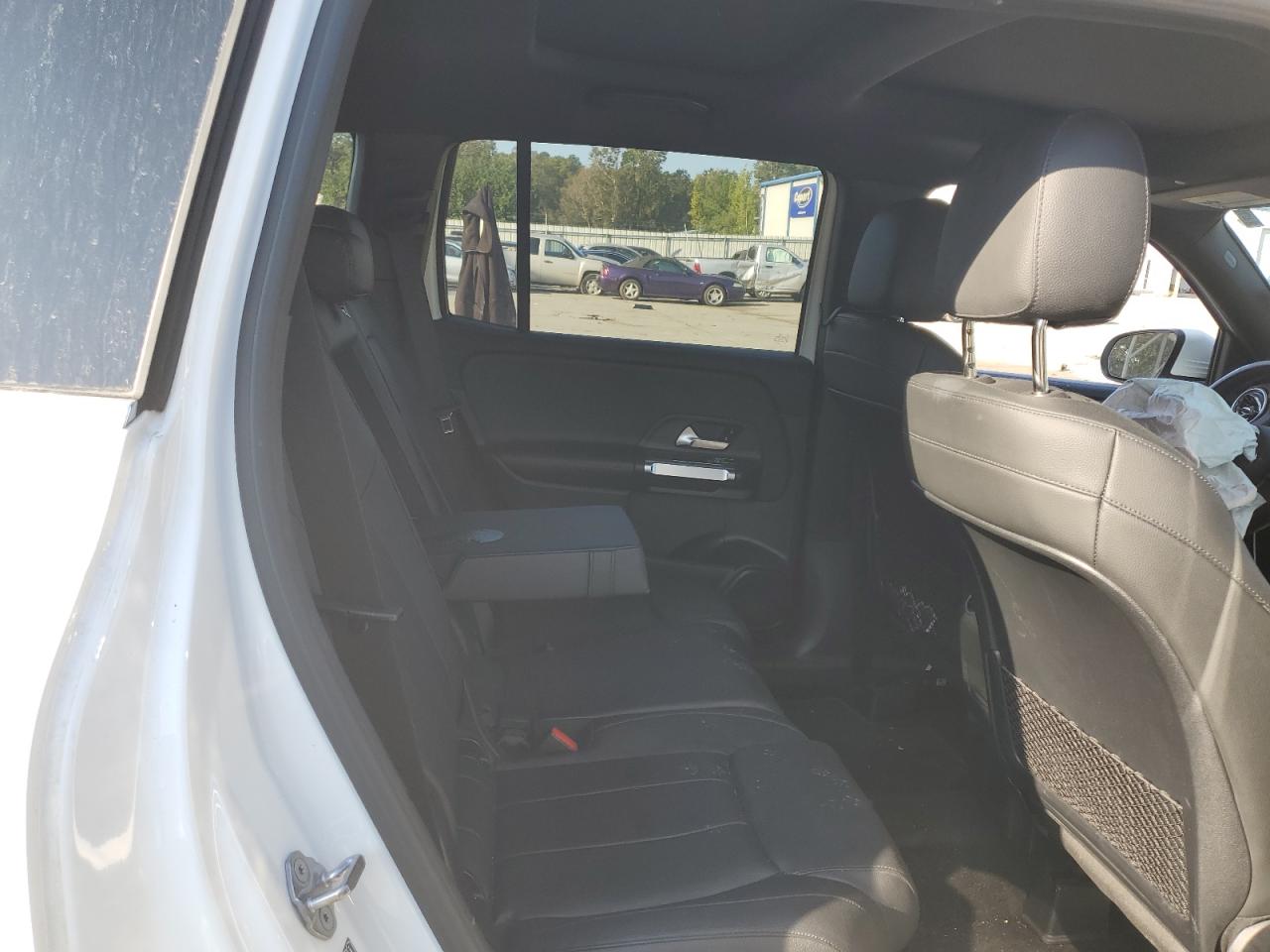 2021 Mercedes-Benz GLB - Image 11