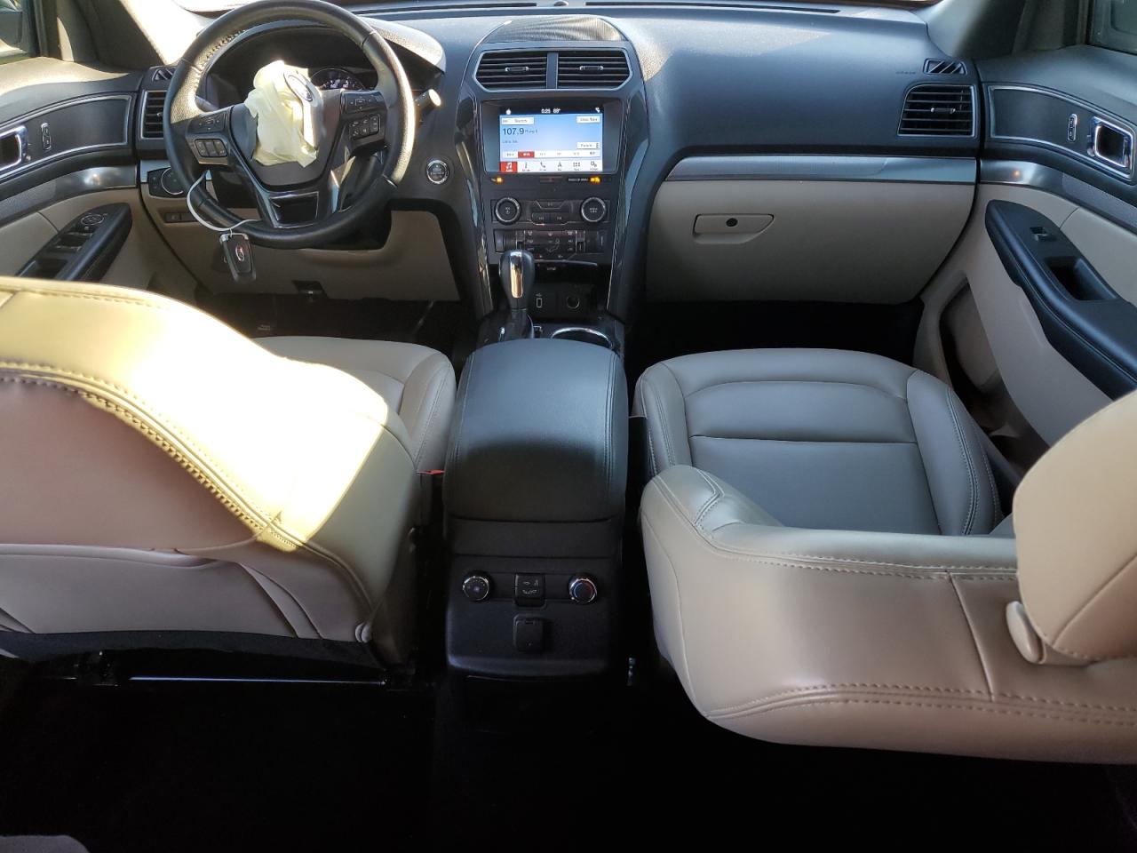 2019 Ford Explorer - Image 8