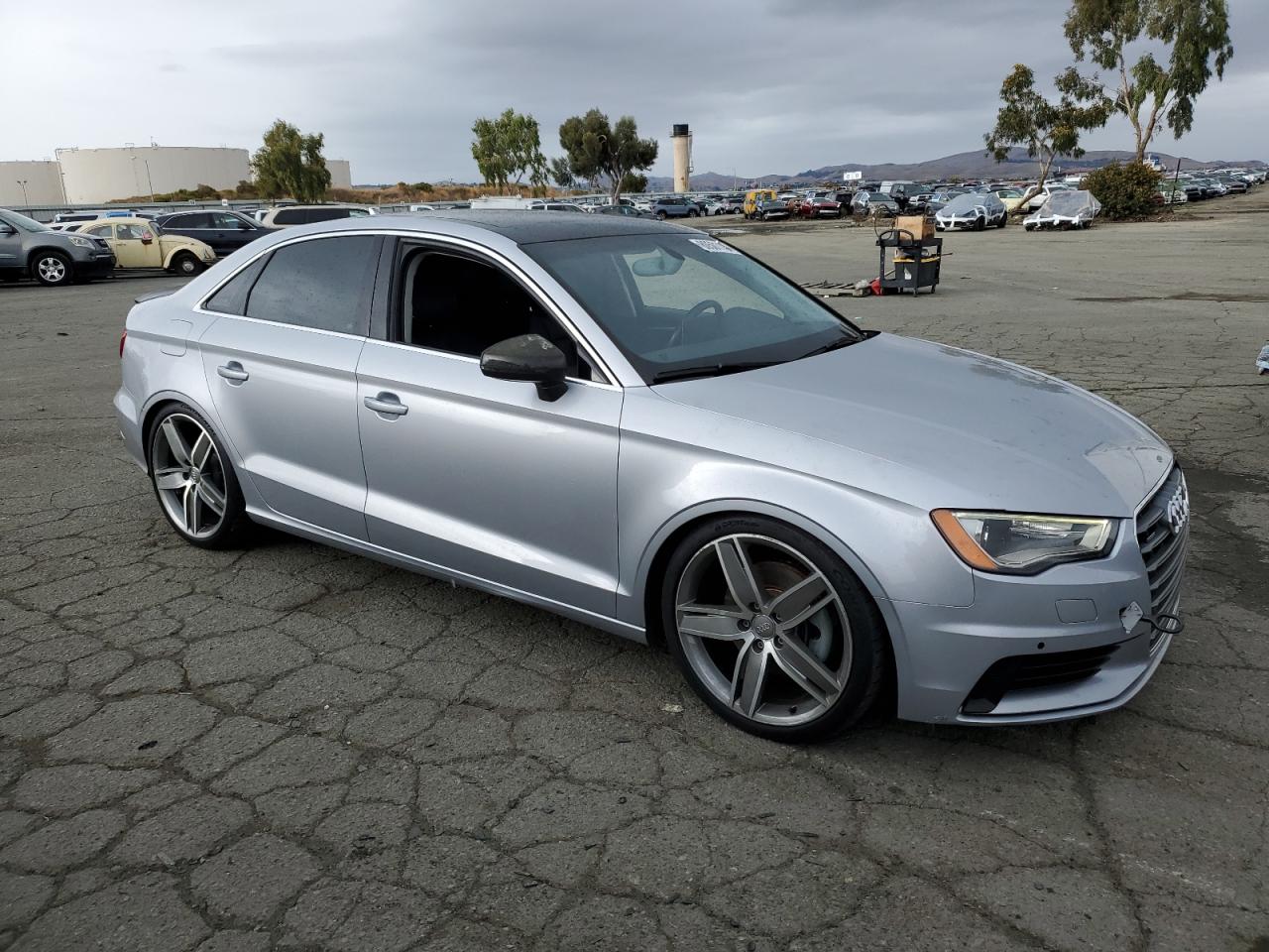 VIN WAUEFGFF5F1079433 2015 AUDI A3 no.4